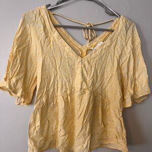 URBAN Romantics Yellow Puff Sleeve Tie Front Blouse